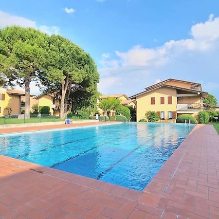 Europa Pool Apartment Μπαρντολίνο Εξωτερικό φωτογραφία
